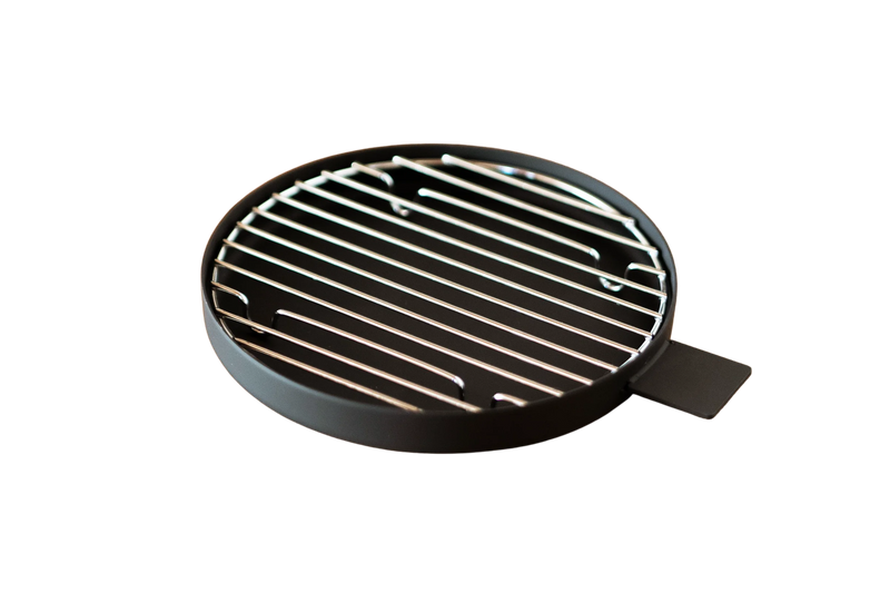 ツレヅレハナコ×オレンジページ「ふたつき鉄製揚げ鍋 13cm」|【公式 ツレヅレハナコ×オレンジページ「ふたつき鉄製揚げ鍋 13cm」|【公式